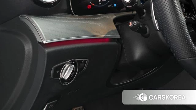 Mercedes-Benz E-Class W213 2022 Белый из Кореи, фото 6