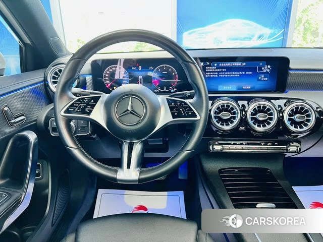 Mercedes-Benz Class A 2023 Белый из Китая, фото 6