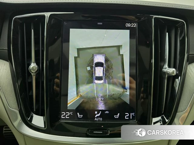 Volvo S60 3rd generation 2021 Белый из Кореи, фото 6