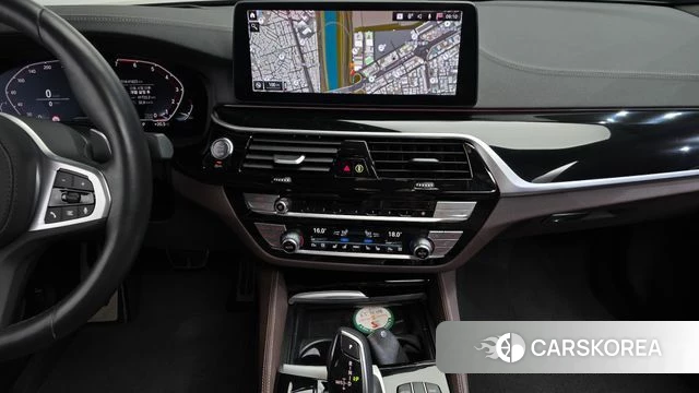 BMW 5 Series (G30) 2022 Черный из Кореи, фото 6