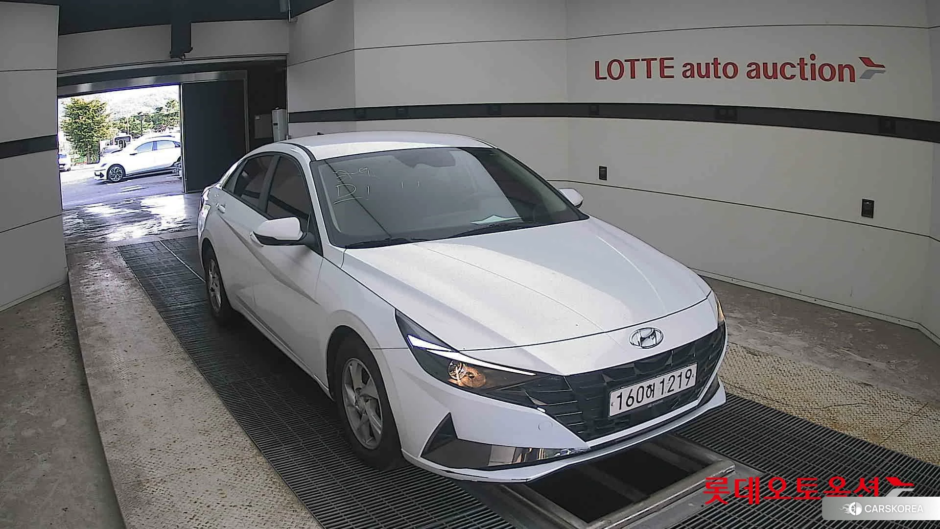 Hyundai Avante 2021 Polar White из Кореи, фото 6