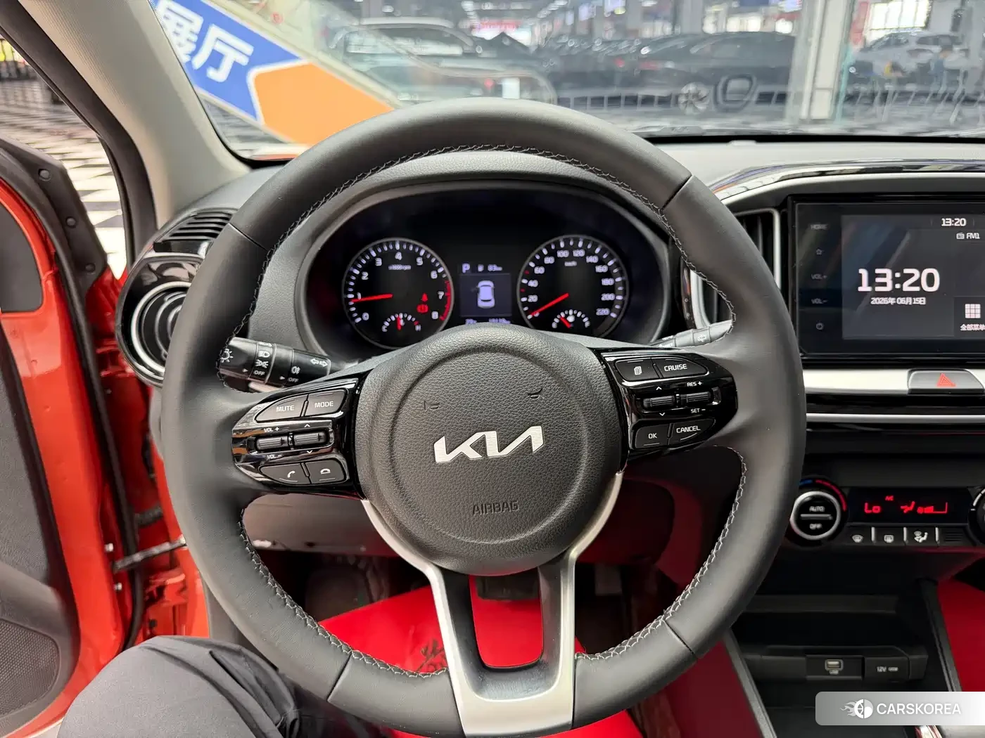 Kia KX1 2023 Yellow/orange из Китая, фото 6
