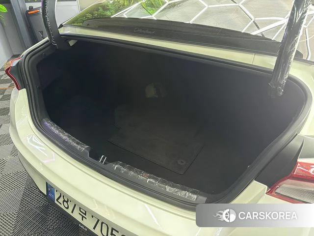 Kia K5 3rd generation 2023 Белый из Кореи, фото 6