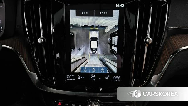 Volvo S60 3rd generation 2021 Белый из Кореи, фото 6