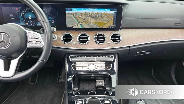 Mercedes-Benz E-Class W213 2018 Серый из Кореи, фото 6