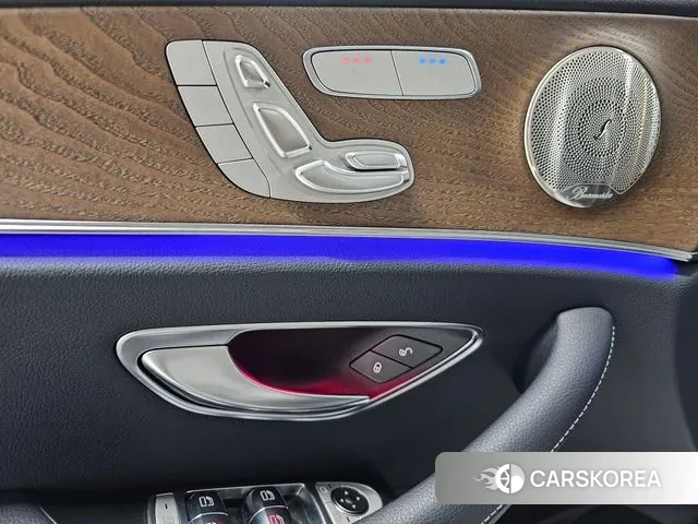 Mercedes-Benz E-Class W213 2022 Белый из Кореи, фото 6