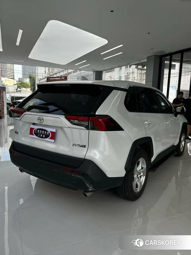 Toyota RAV4 Rongfang 2024 Белый из Китая, фото 6