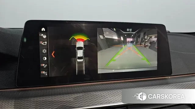 BMW 5 Series (G30) 2018 Серебристо-серый из Кореи, фото 6