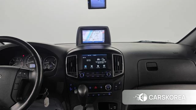 Hyundai The New Grand Starex 2020 Серебристо-серый из Кореи, фото 6