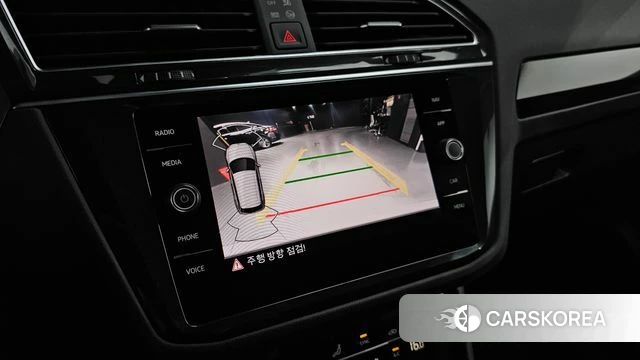 Volkswagen Tiguan second Generation 2022 Белый из Кореи, фото 6