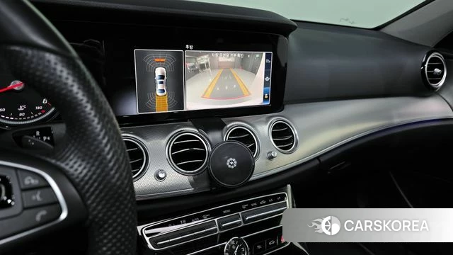 Mercedes-Benz E-Class W213 2018 Белый из Кореи, фото 6