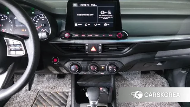 Kia The New K3 2nd generation 2024 Белый из Кореи, фото 6