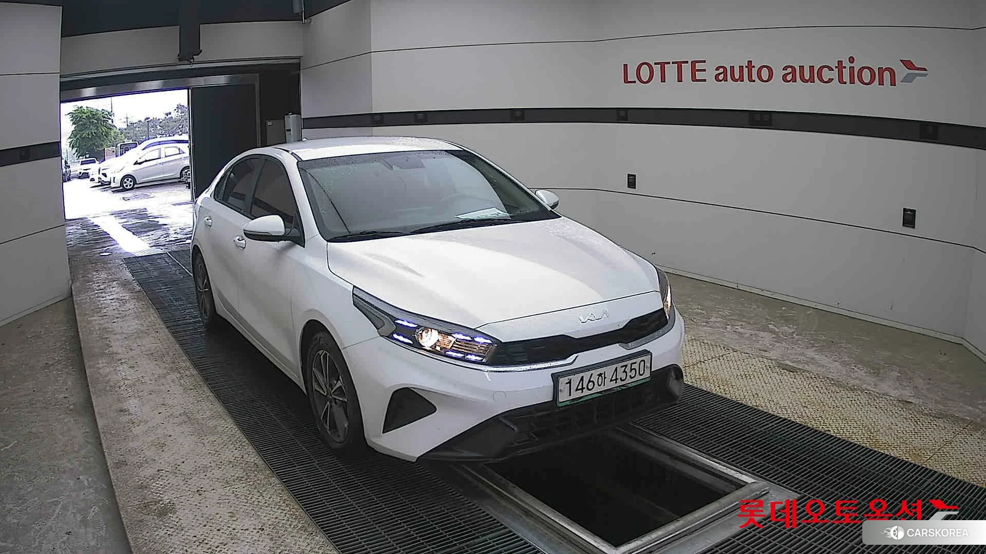 Kia K3 2022 Белый из Кореи, фото 6