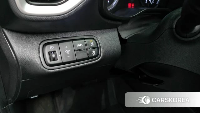 Hyundai Venue 2021 Синий из Кореи, фото 6