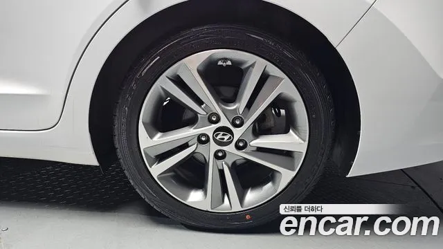 Hyundai Avante AD 2018 Белый из Кореи, фото 6