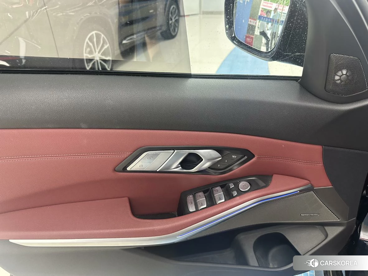 BMW 3 series 2019 Черный из Китая, фото 6