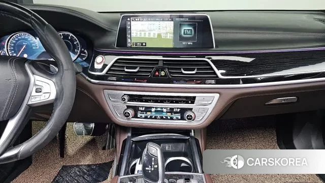 BMW 7 Series (G11) 2018 Белый из Кореи, фото 6