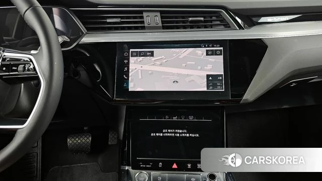 Audi e-Tron 2020 Черный из Кореи, фото 6