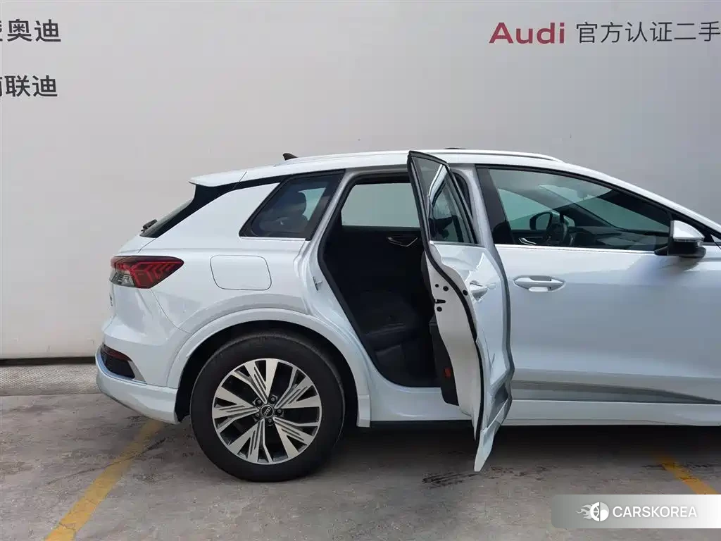 Audi Q4 e-tron 2024 Белый из Китая, фото 6