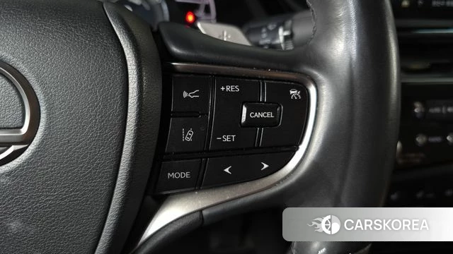 Lexus ES300h 7th generation 2021 Серебристо-серый из Кореи, фото 6