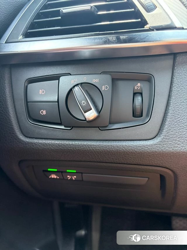 BMW 3 Series (F30) 2018 Синий из Кореи, фото 6