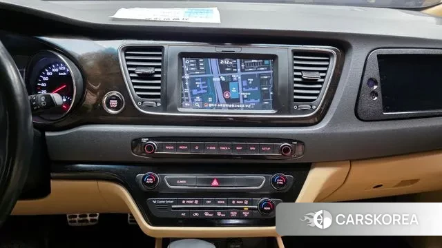 Kia The New Carnival 2018 Белый из Кореи, фото 6