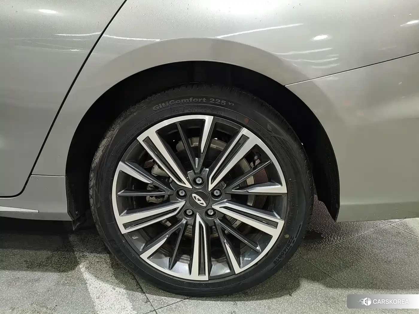 Chery Arrizo 8 2024 Silver/gray из Китая, фото 6