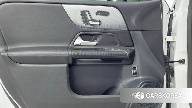 Mercedes-Benz GLB-Class X247 2021 Белый из Кореи, фото 6