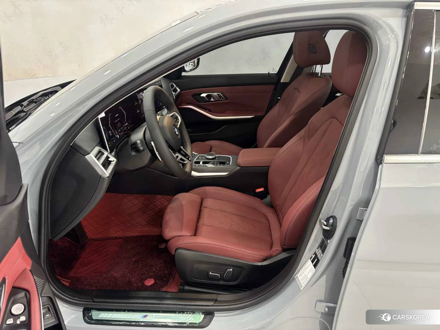 BMW 3 series 2024 Серебристо-серый из Китая, фото 6