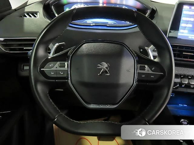 Peugeot 5008 second generation 2019 Серый из Кореи, фото 6