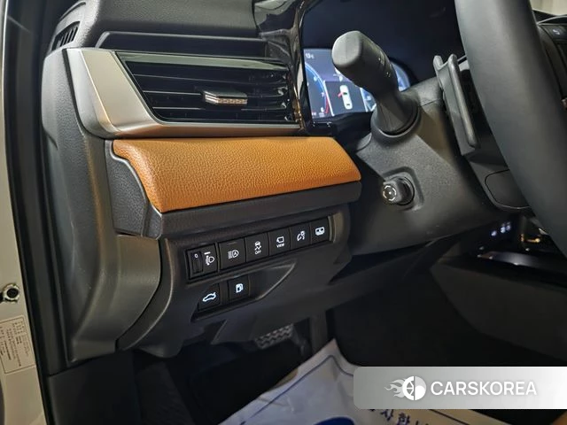 Toyota Camry (XV80) 2025 Серебряный из Кореи, фото 6