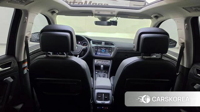 Volkswagen Tiguan second Generation 2020 Серый из Кореи, фото 6