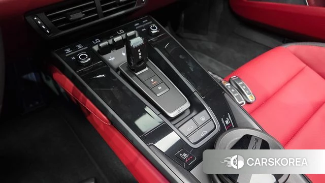 Porsche 911(992) 2025 Белый из Кореи, фото 6