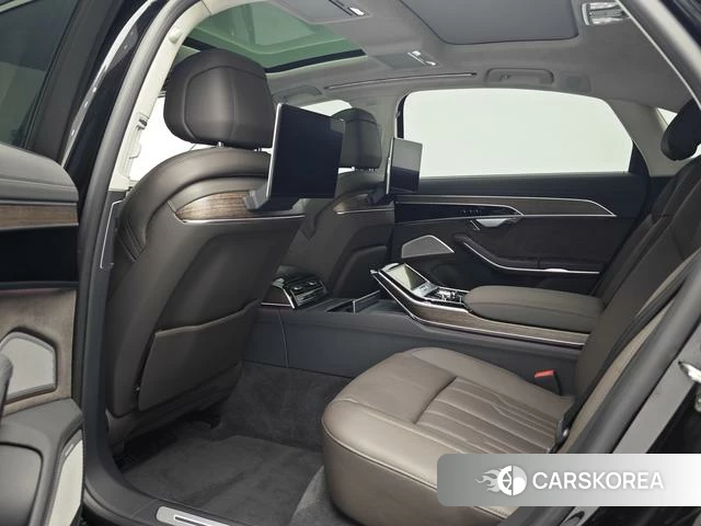Audi A8 2021 Черный из Китая, фото 6