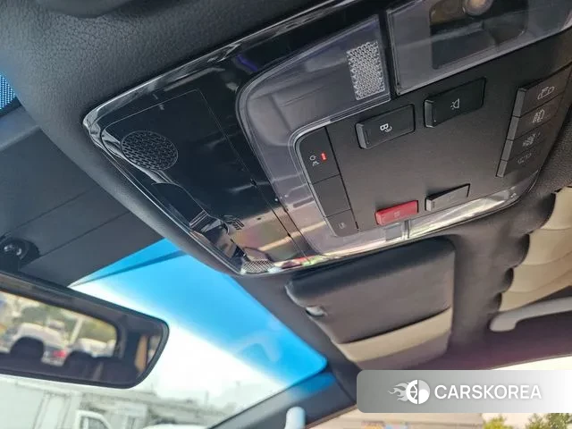 Hyundai Staria 2022 Белый из Кореи, фото 6