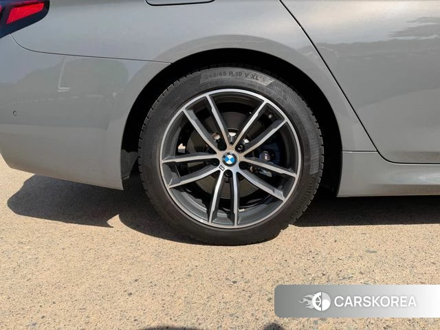 BMW 5 Series (G30) 2021 Серый из Кореи, фото 6