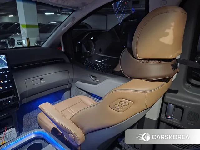 Hyundai Staria 2024 Черный из Кореи, фото 6