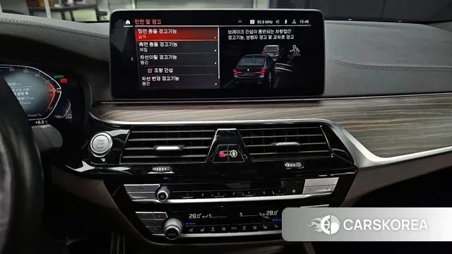 BMW 5 Series (G30) 2021 Черный из Кореи, фото 6