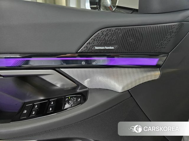 BMW 5 Series (G60) 2025 Белый из Кореи, фото 6