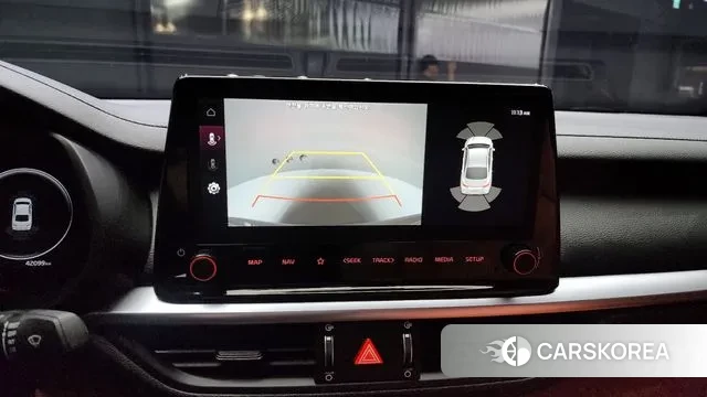 Kia The New K3 2nd generation 2023 Серебряный из Кореи, фото 6