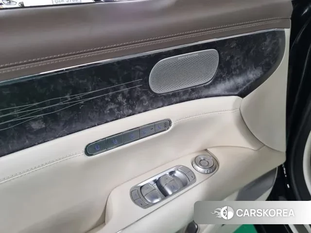 Genesis G90 (RS4) 2022 Черный из Кореи, фото 6