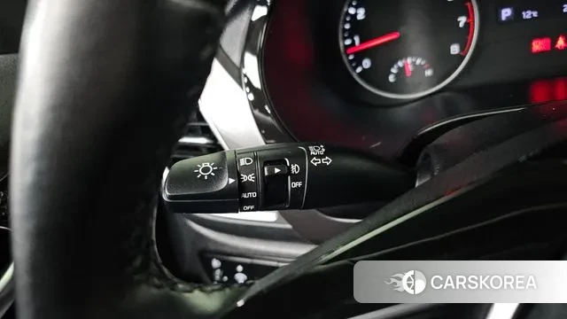 Kia Seltos 2019 Белый из Кореи, фото 6