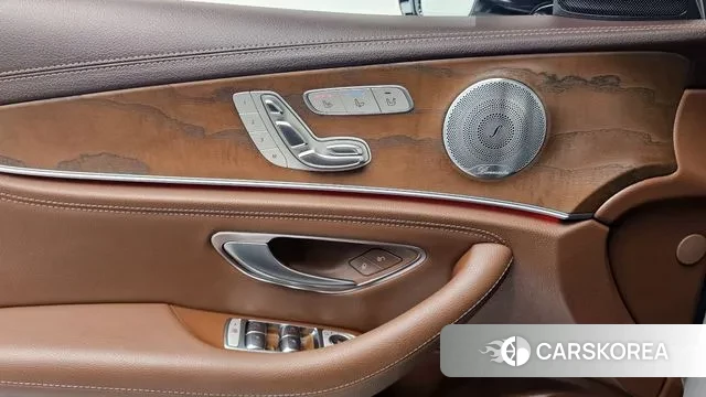 Mercedes-Benz E-Class W213 2018 Белый из Кореи, фото 6