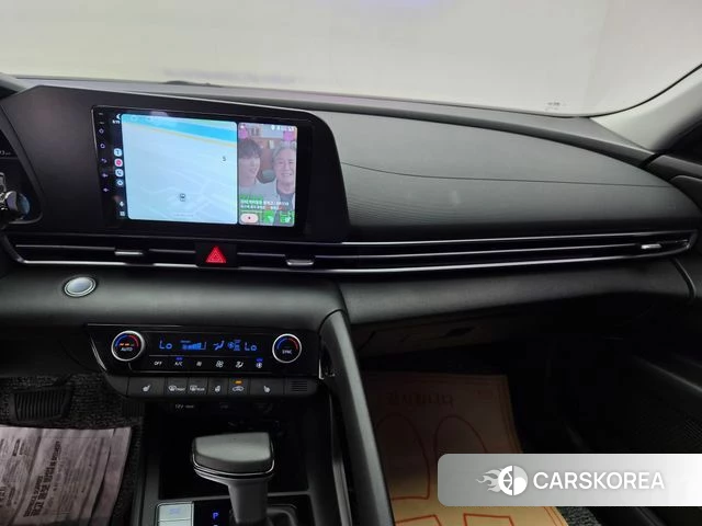Hyundai Avante Hybrid (CN7) 2023 Белый из Кореи, фото 6