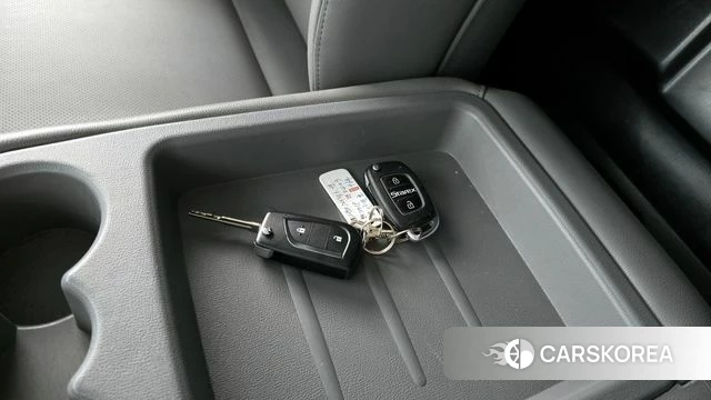 Hyundai The New Grand Starex 2018 Серебристо-серый из Кореи, фото 6