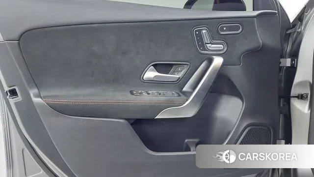 Mercedes-Benz A-Class W177 2023 Серый из Кореи, фото 6