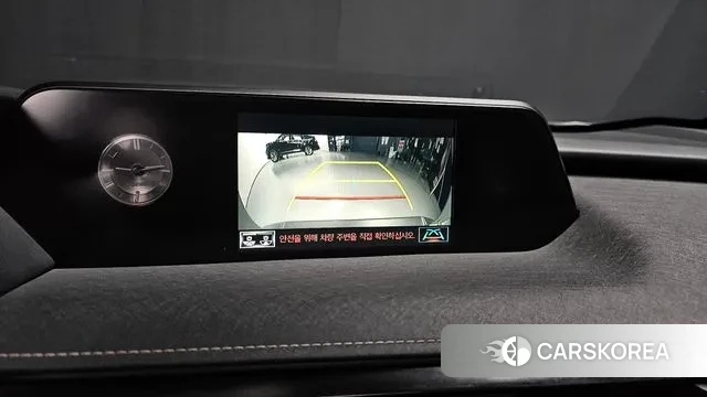 Lexus UX250h 2019 Серебристо-серый из Кореи, фото 6