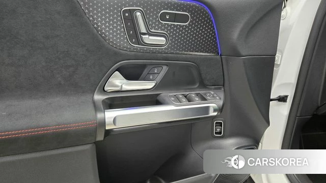 Mercedes-Benz EQB X243 2025 Белый из Кореи, фото 6