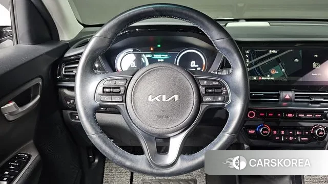 Kia Niro Plus 2022 Белый из Кореи, фото 6
