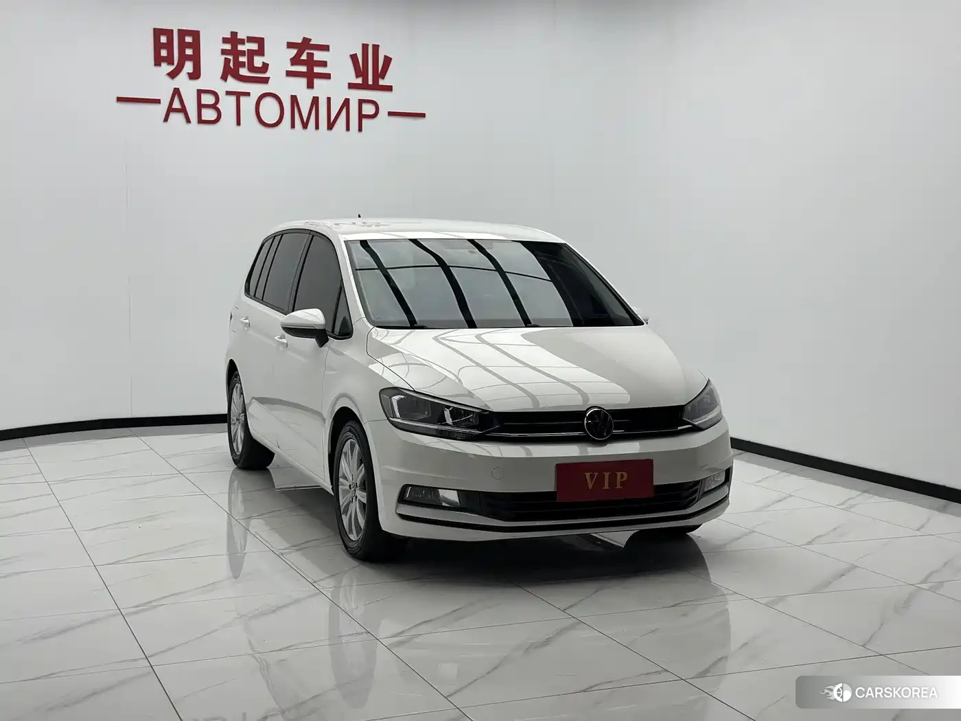 Volkswagen Touran L 2024 Белый из Китая, фото 6
